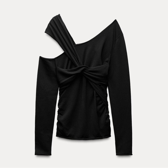 Zara CUT-OUT KNIT TOP Long Sleeve in Black Size Medium NWT - Picture 4 of 9